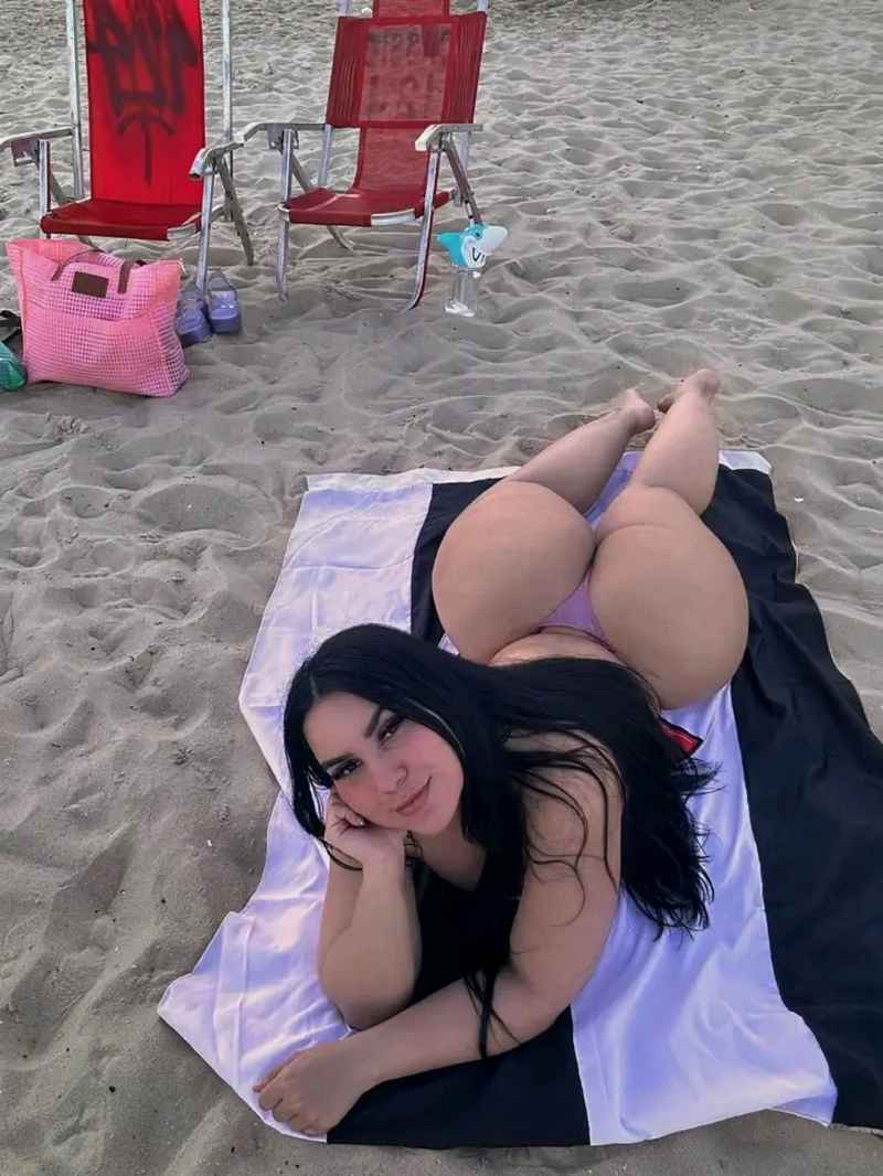 Pamela - curvy