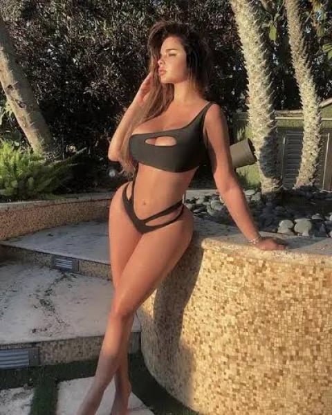 Jacqueline - blonde