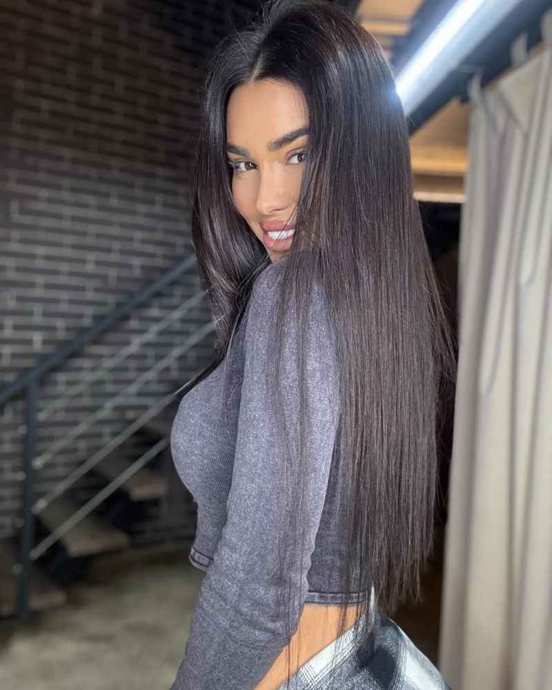 Carol - brunette