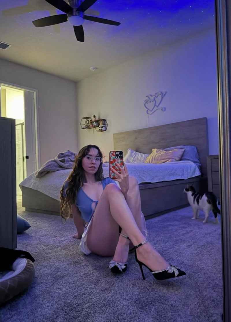 Catherine - curvy