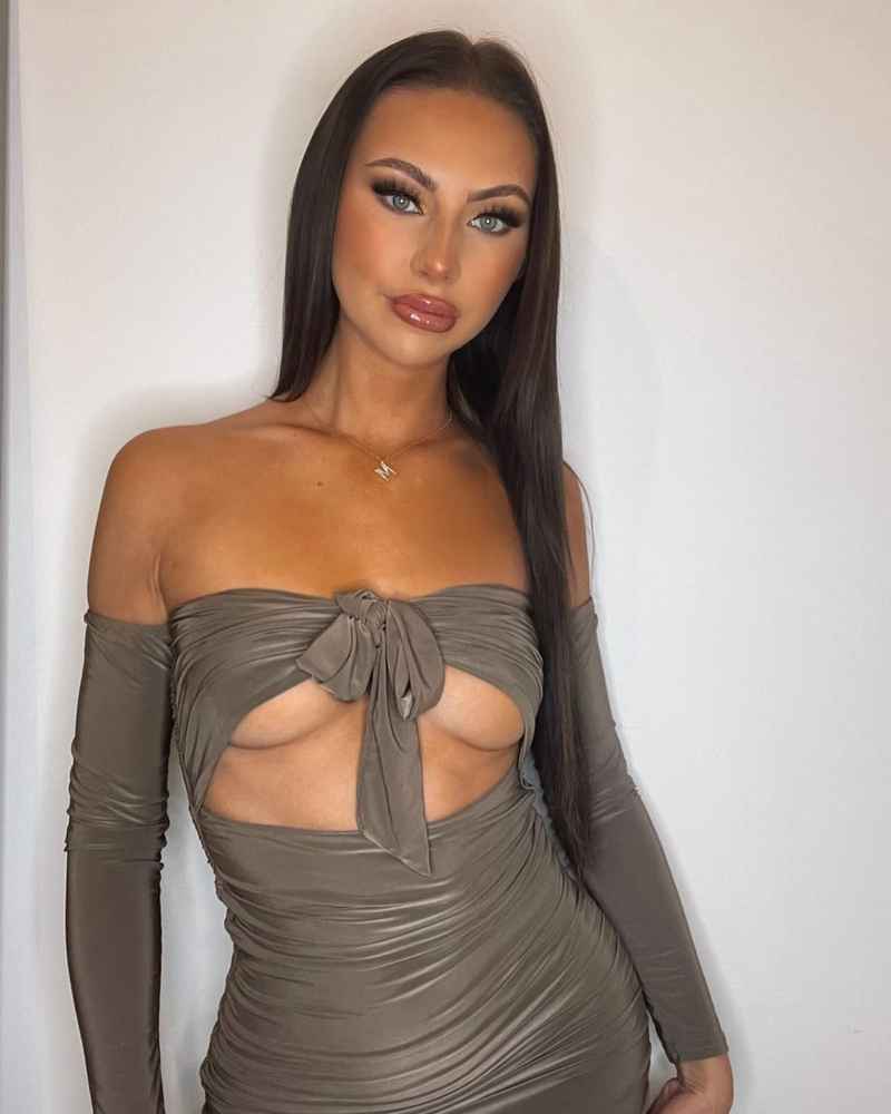 Maureen - brunette