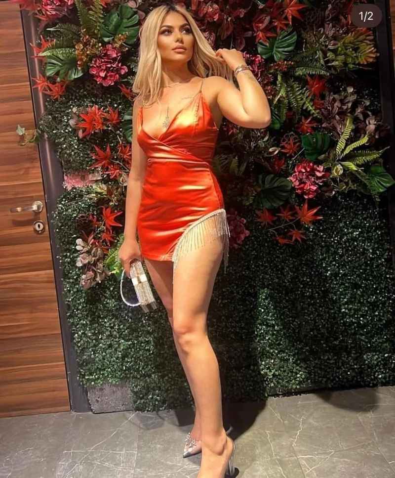 Gabrielle - curvy