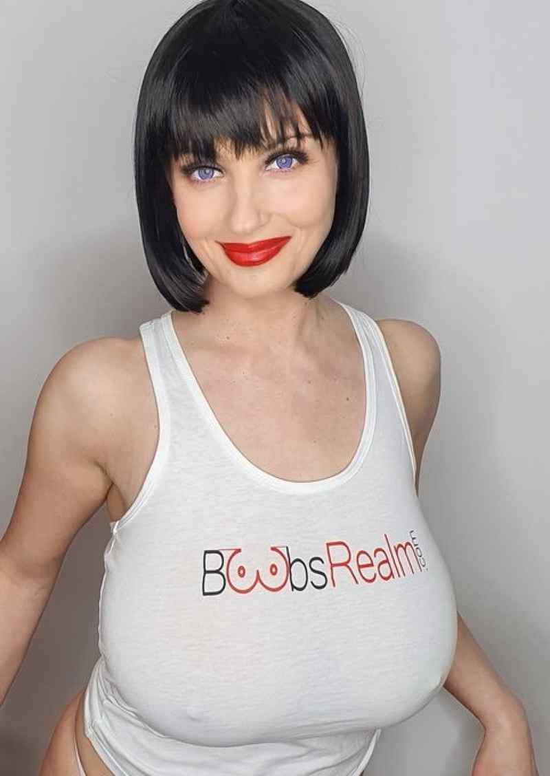 Eva - brunette