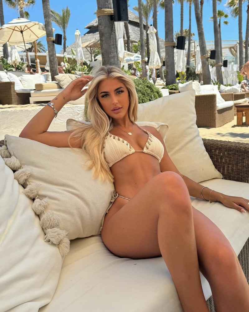 Alexia - blonde