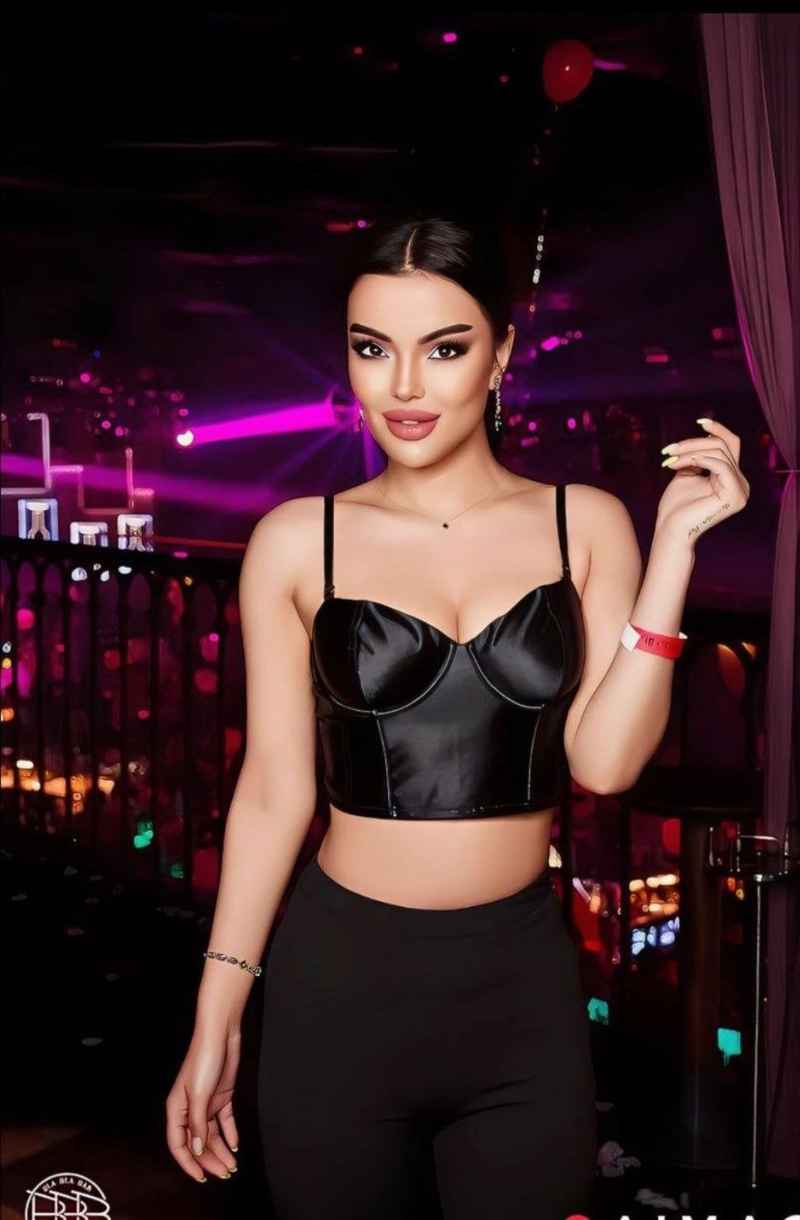 Andrea - new in town