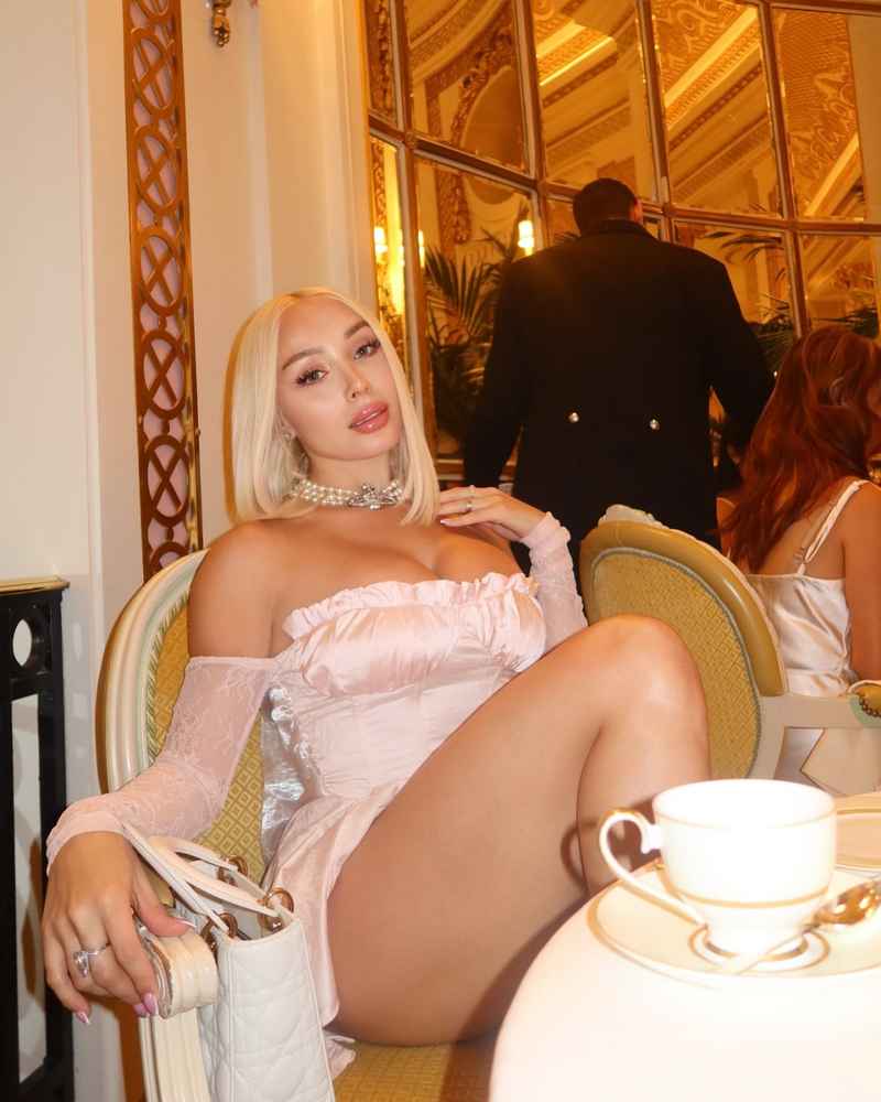 Estelle - blonde
