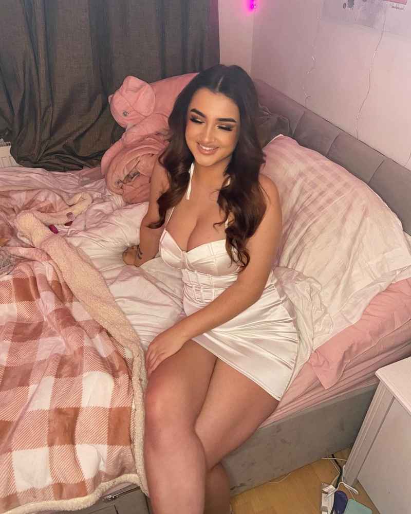 Ava - new in town
