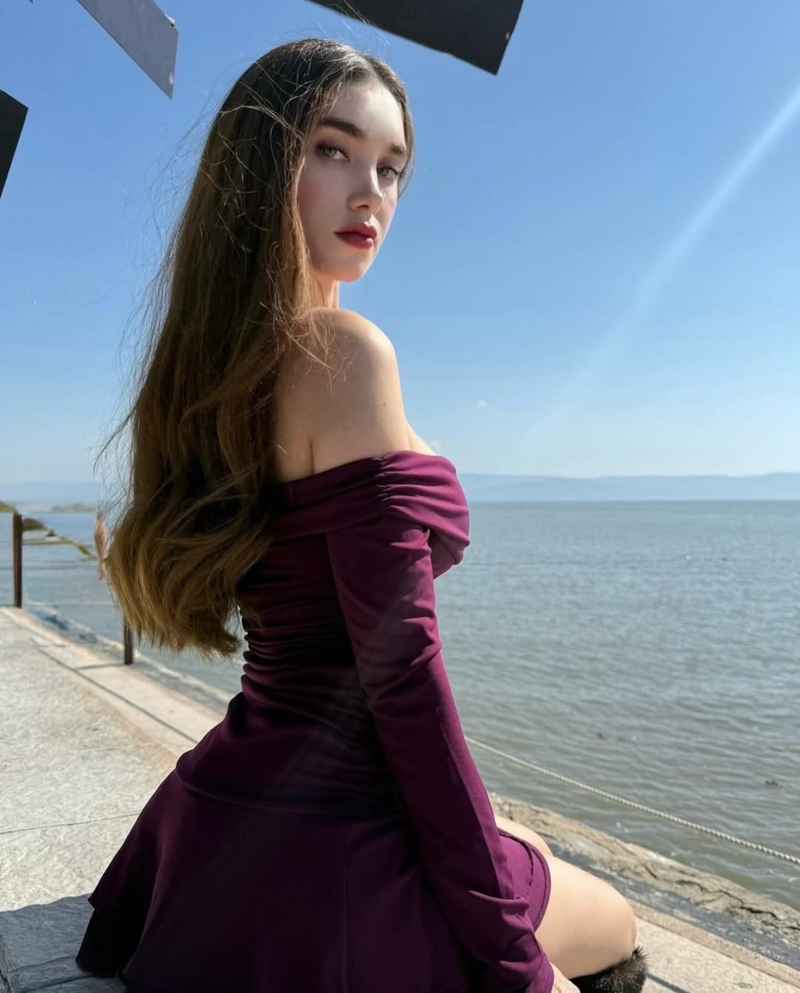 Therese - new in town