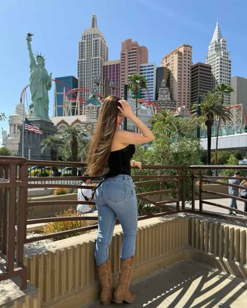 Delphine - incall tonight