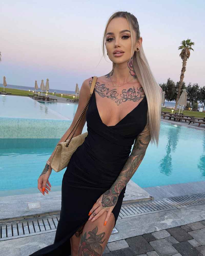 Angela - independent companion