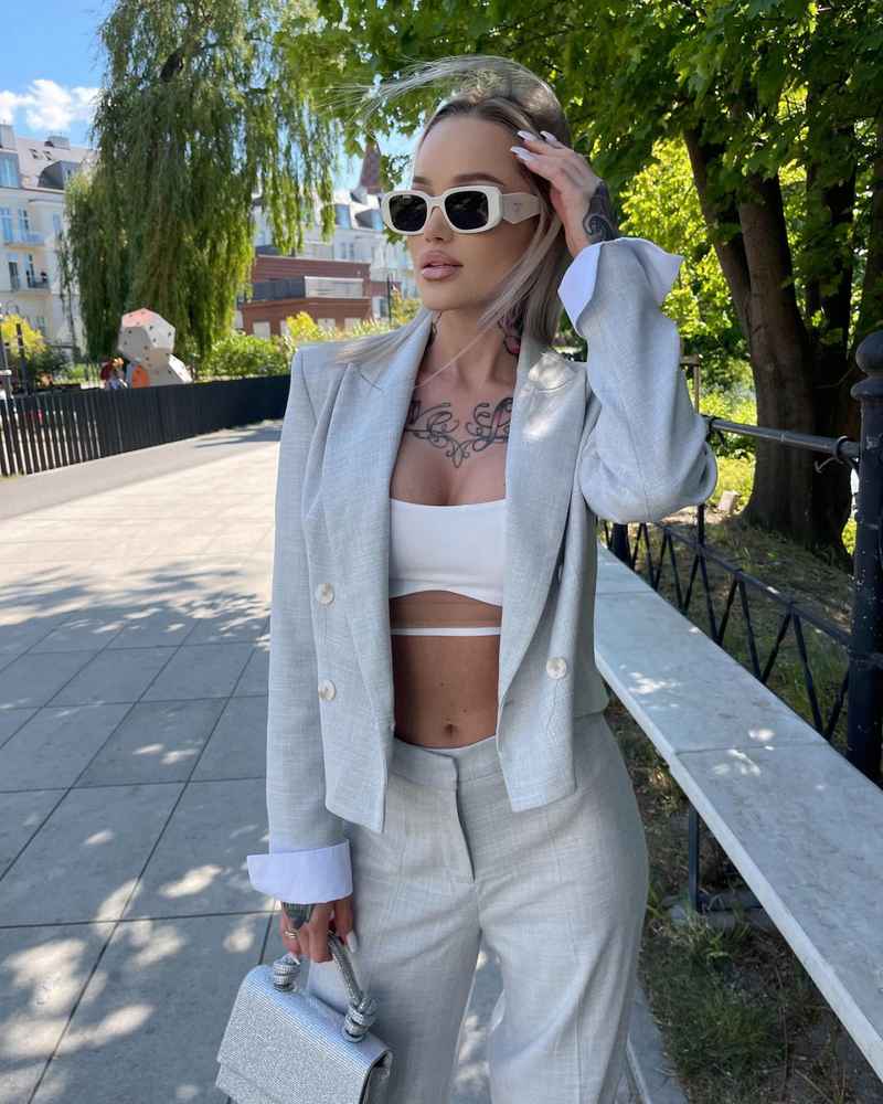 April - outcall available