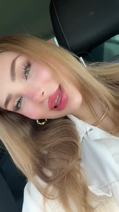 Elizabeth - touring
