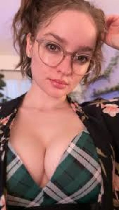 Quinn - curvy