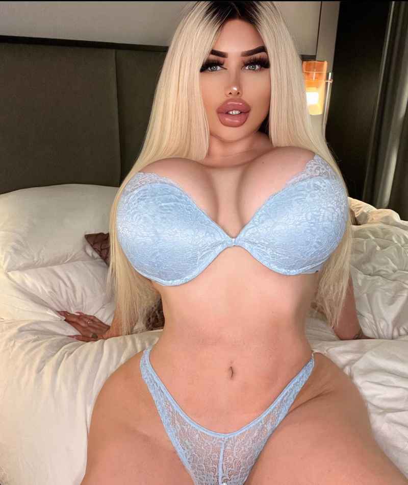 Niamh - outcall available