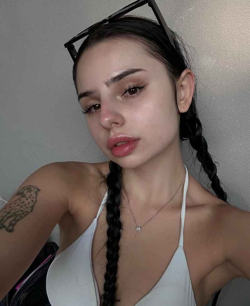 Pamela - petite