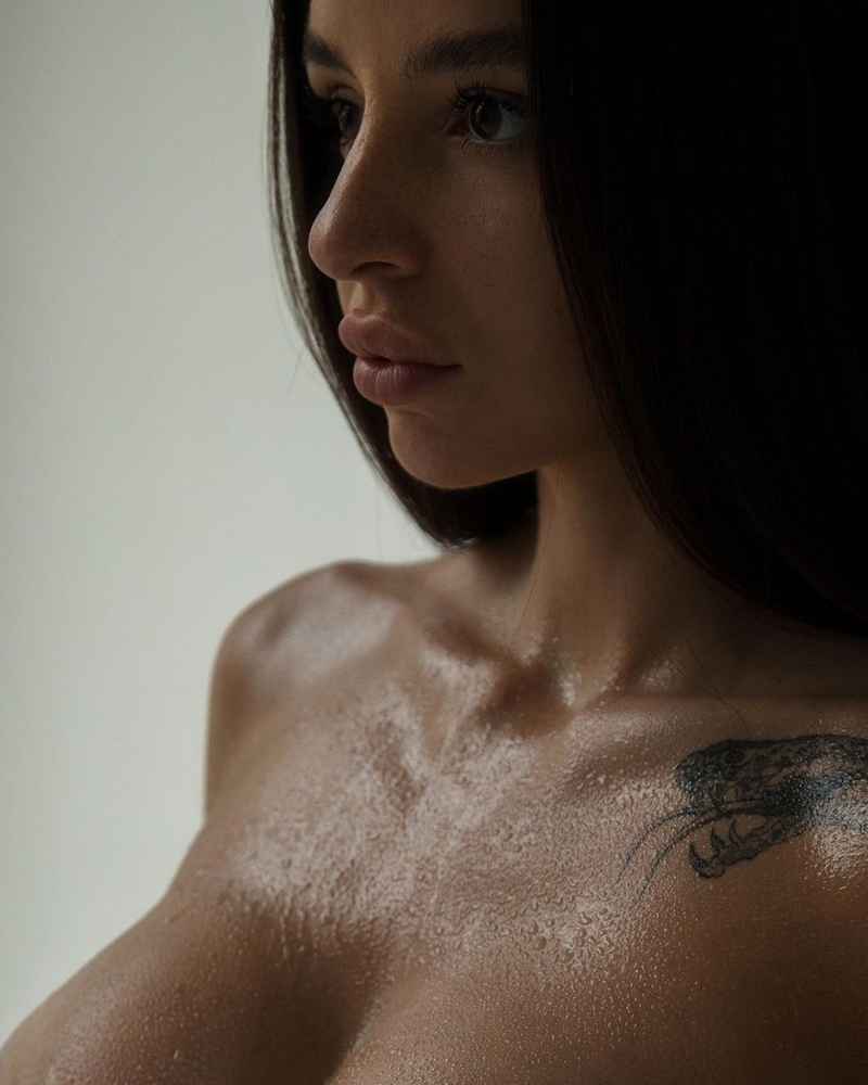 Valerie - open minded