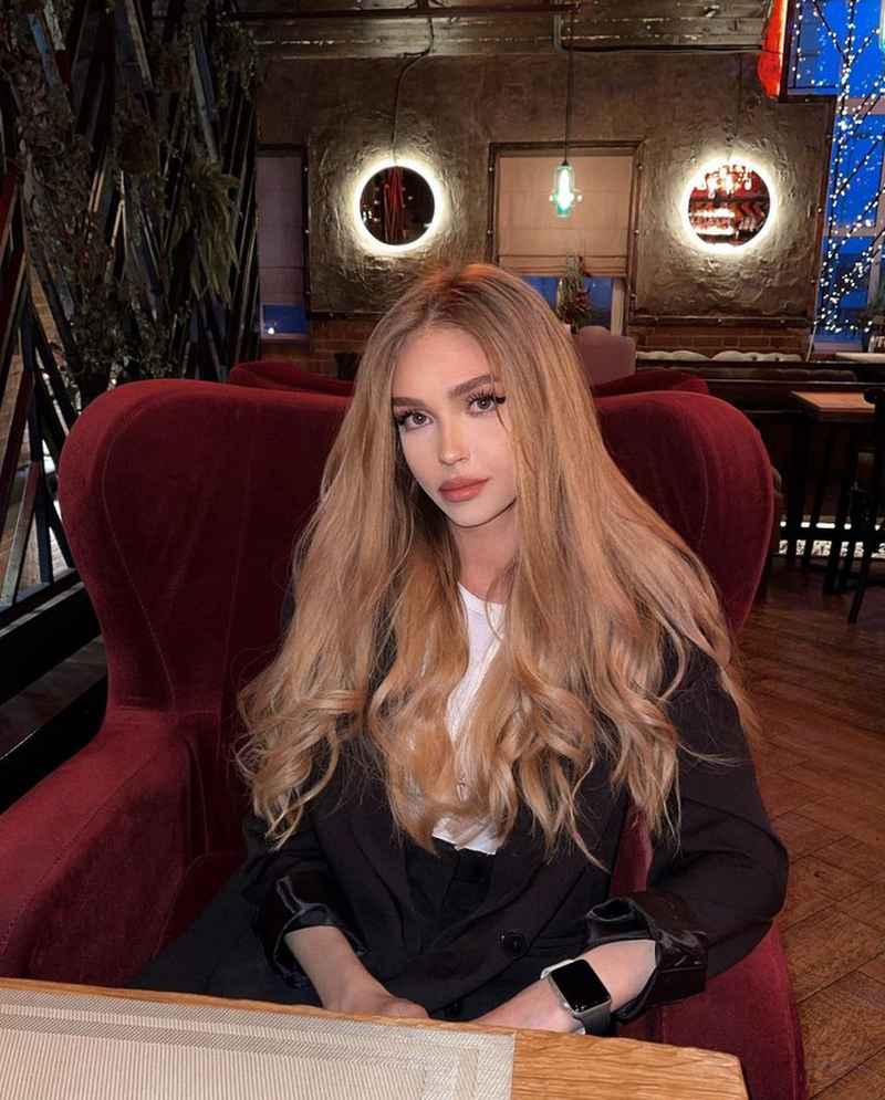 Maisie - discreet meetings