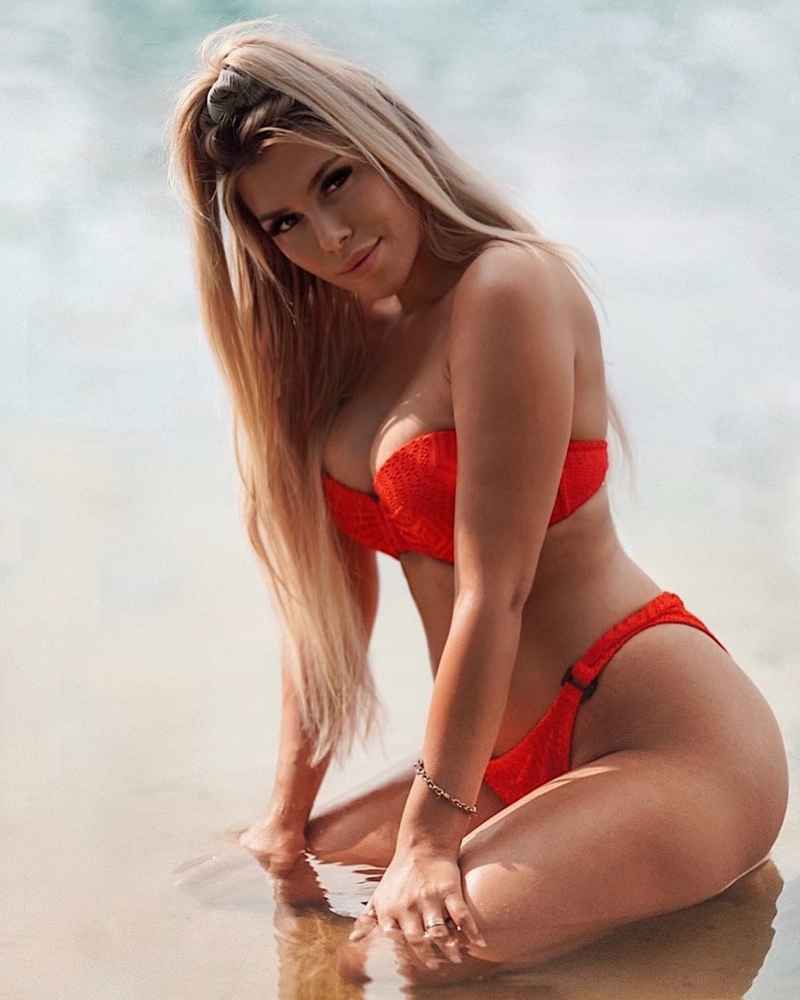 Wilhemina - outcall available