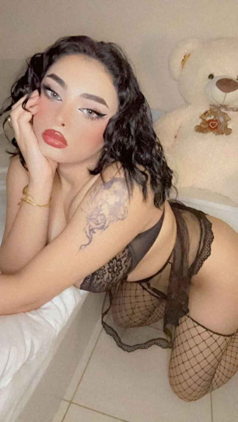 Jane - brunette