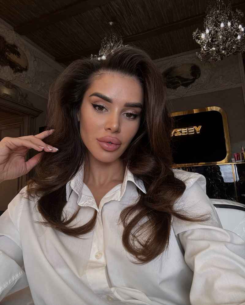 Olivia - new in town