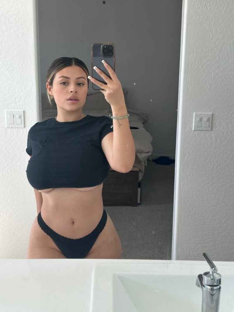 Cindy - curvy