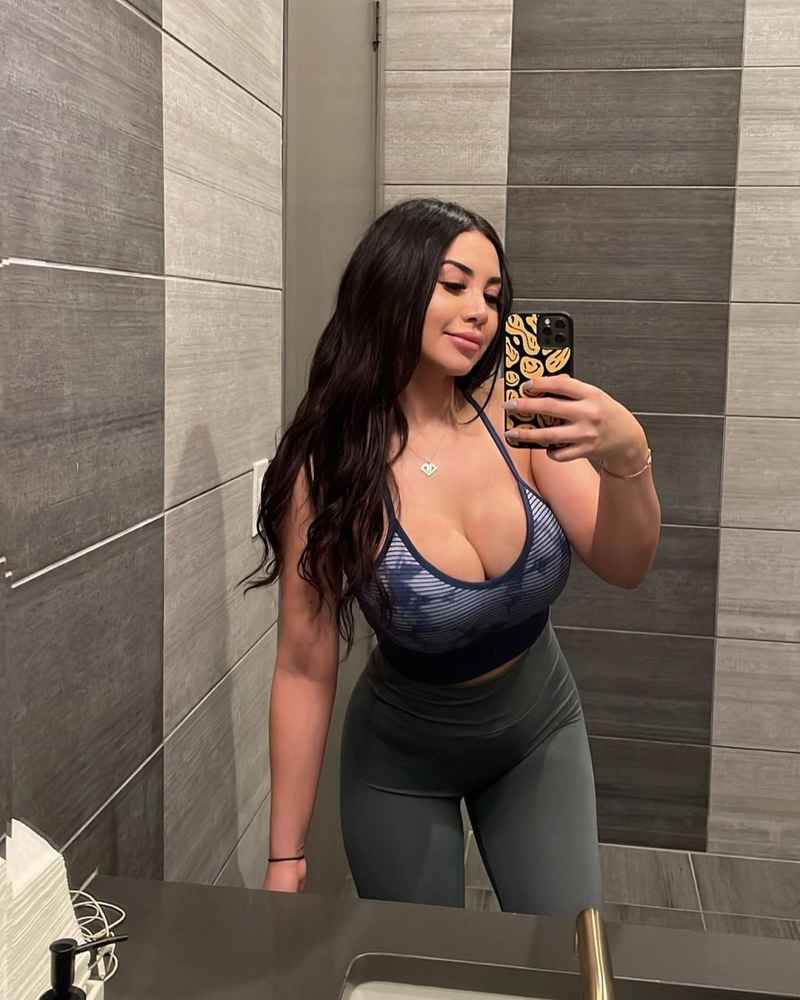 Eliza - mature companion