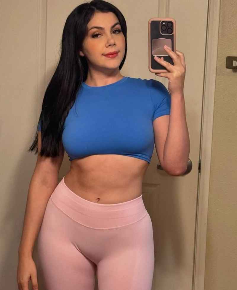 Nina - new in town