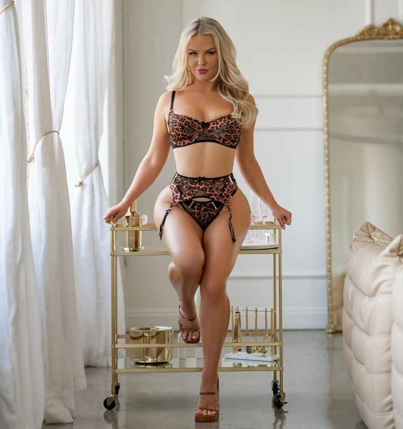 Roxane - touring