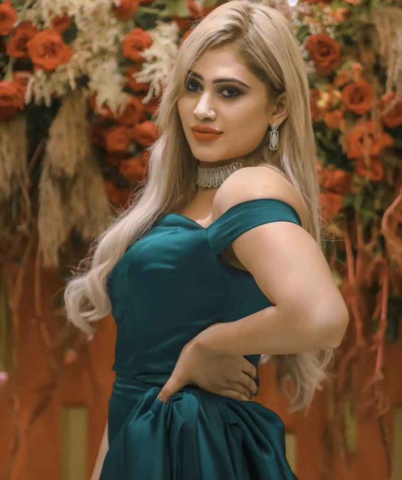 Stella - outcall available