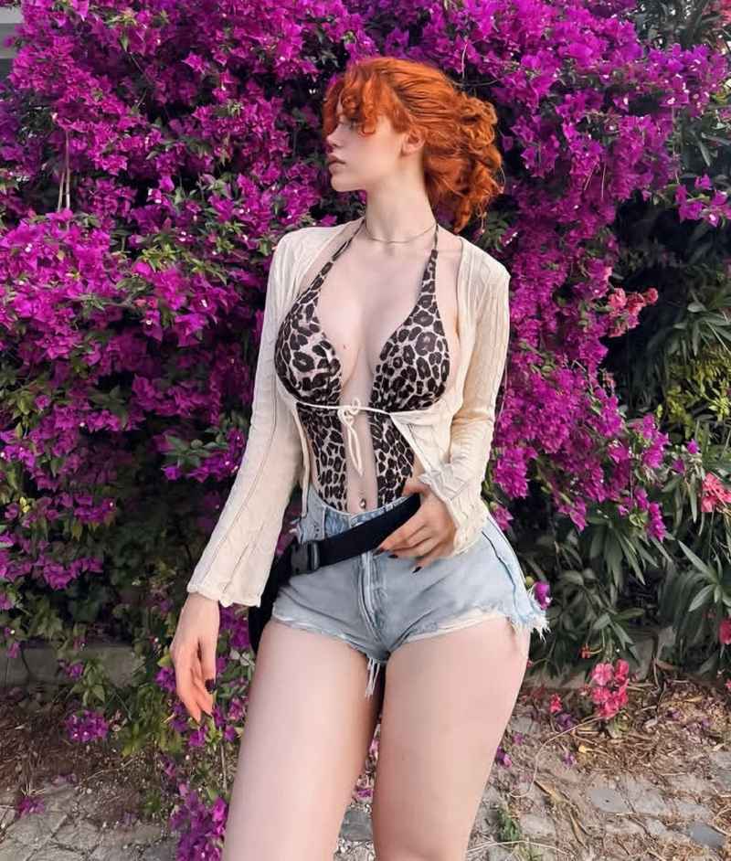 Jennifer - touring