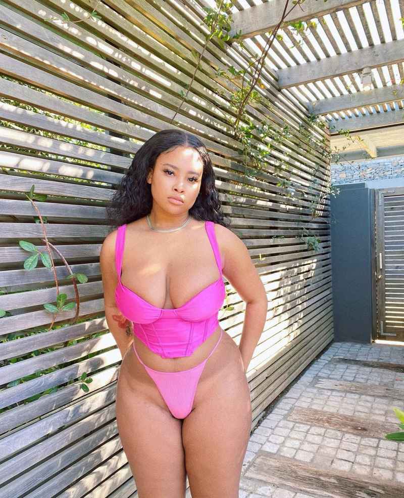 Mya - curvy