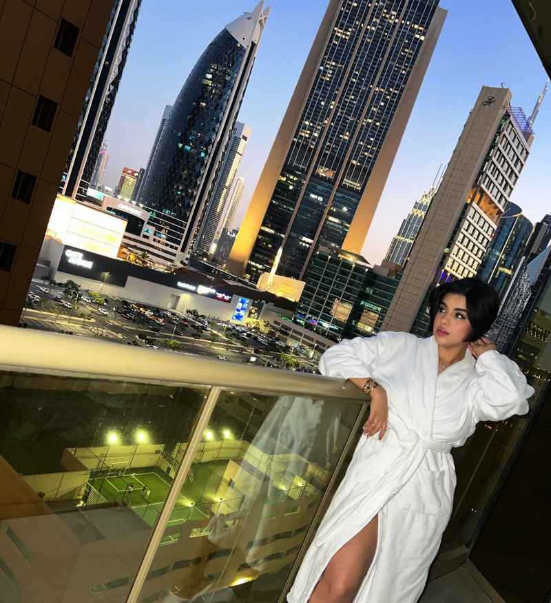 Julie - outcall available