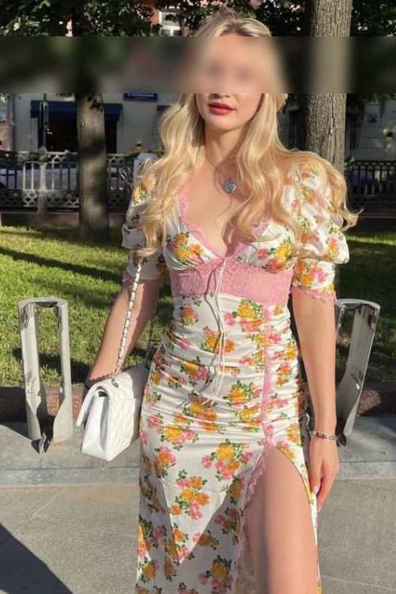 Maisie - touring