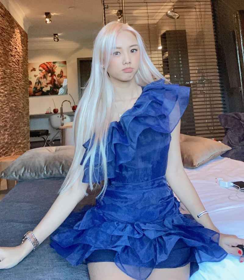 Emily - petite