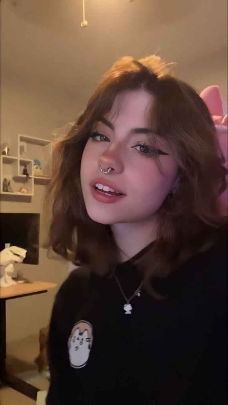 Stacy - blonde