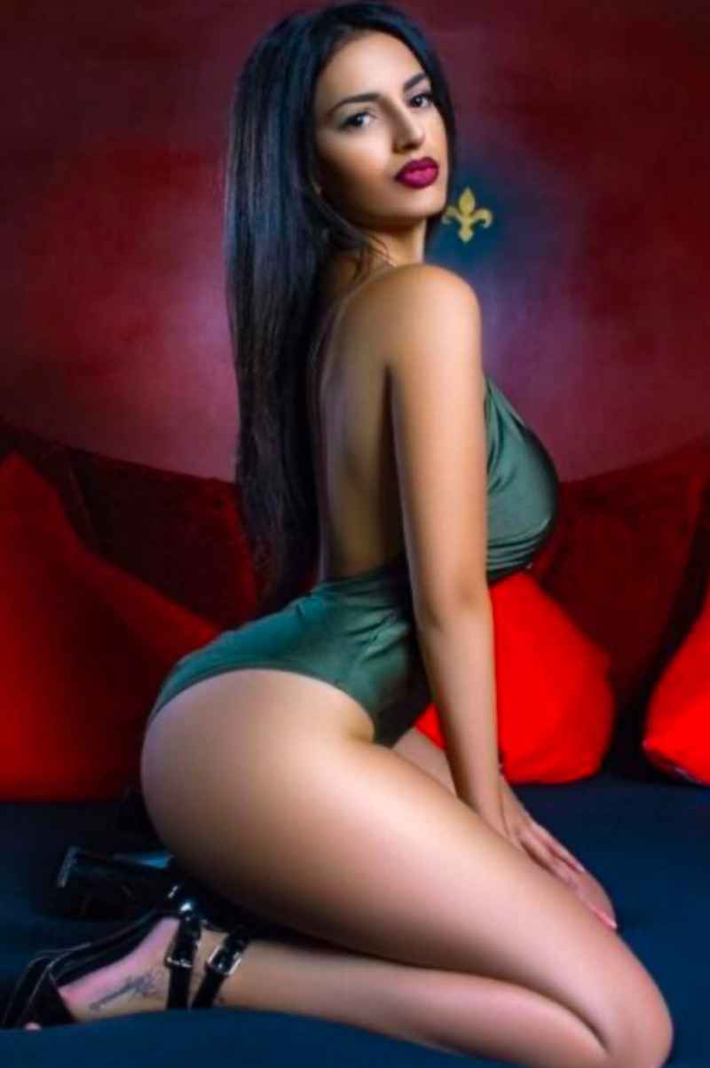 Yvonne - incall tonight