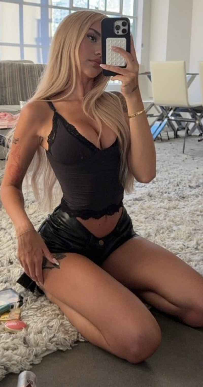 Violette - party girl