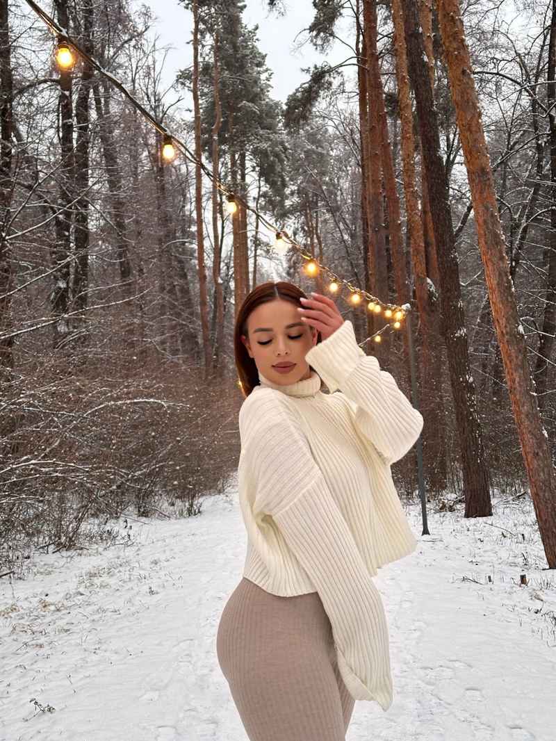 Lisette - brunette