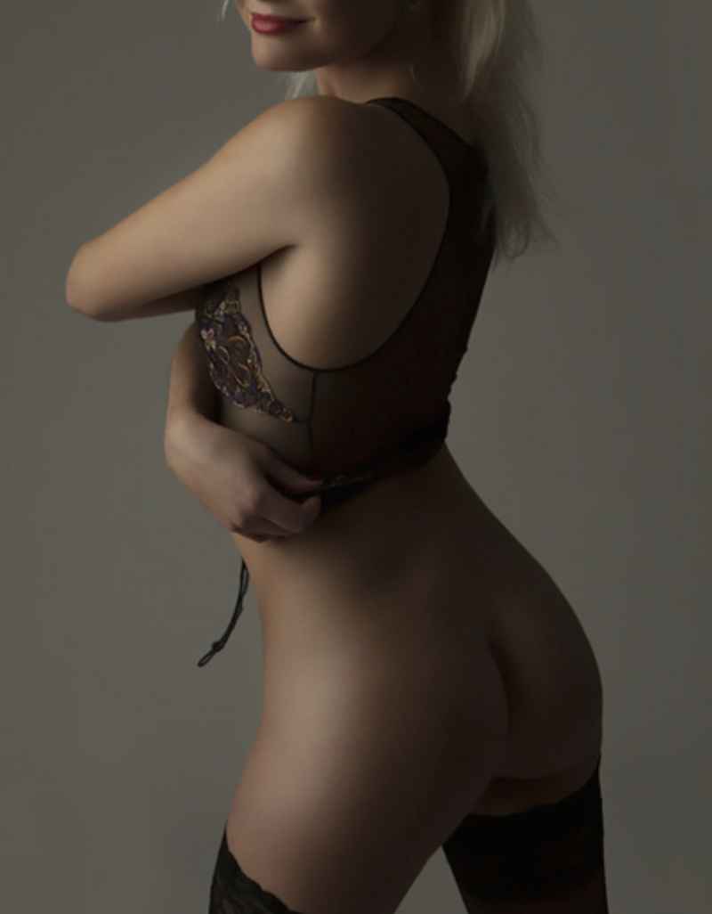 Olivia - new in town