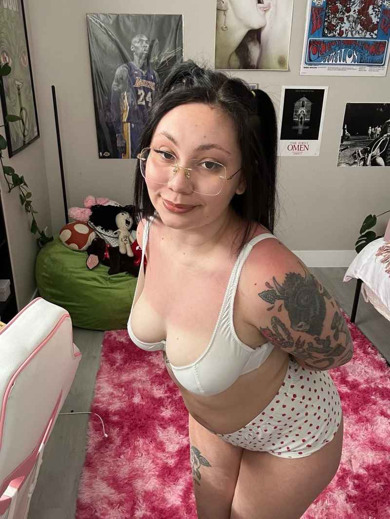 Camille - outcall available