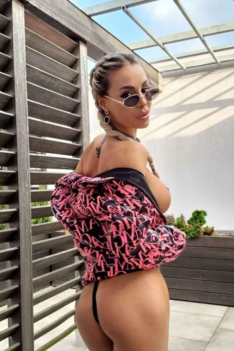 Talia - outcall available
