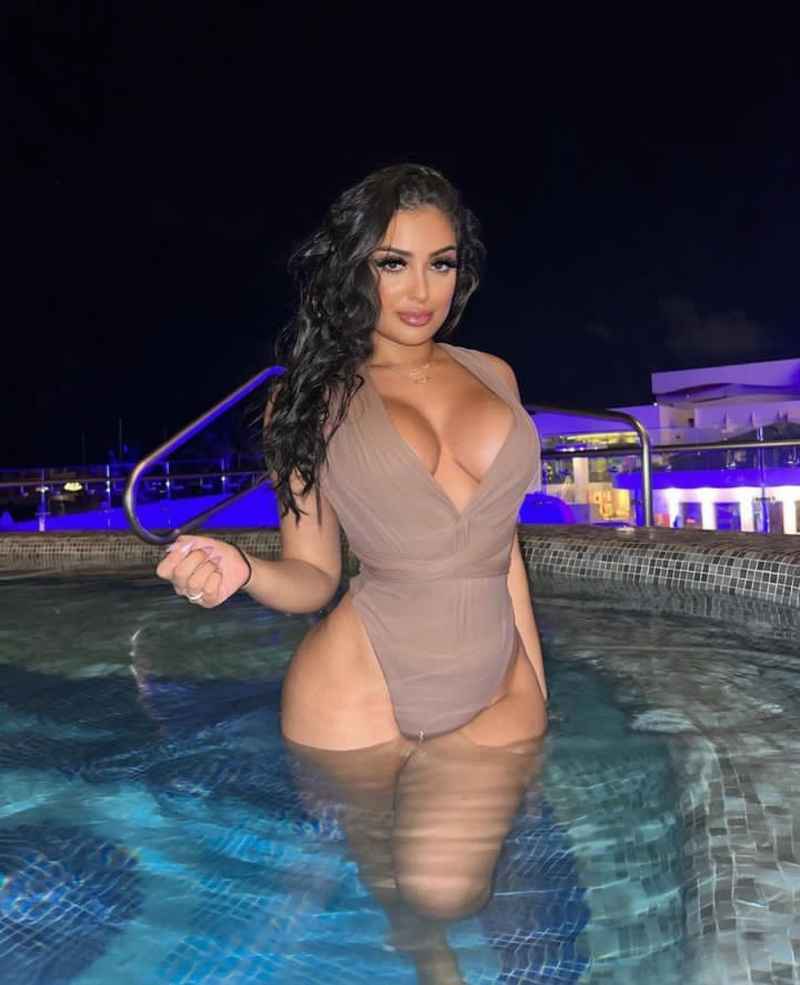 Isla - visiting